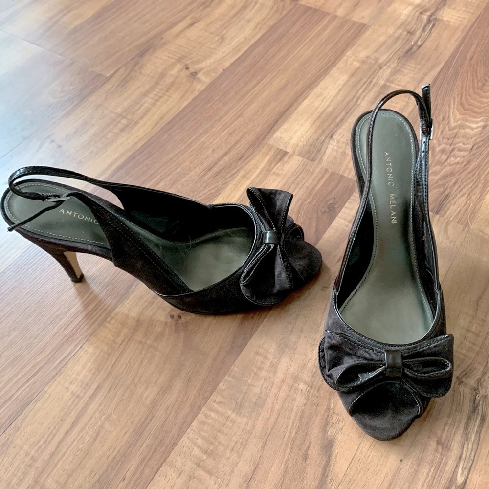 Antonio Melani dark brown leather heels. Size 7.5